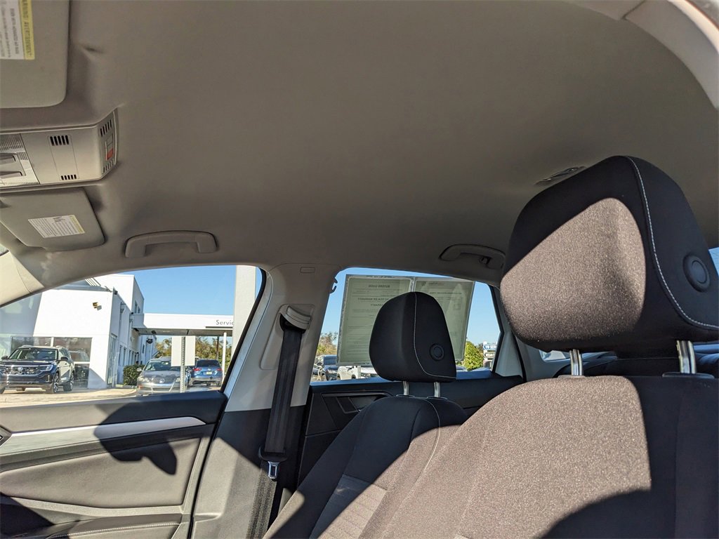 Used 2025 Volkswagen Jetta S image 18