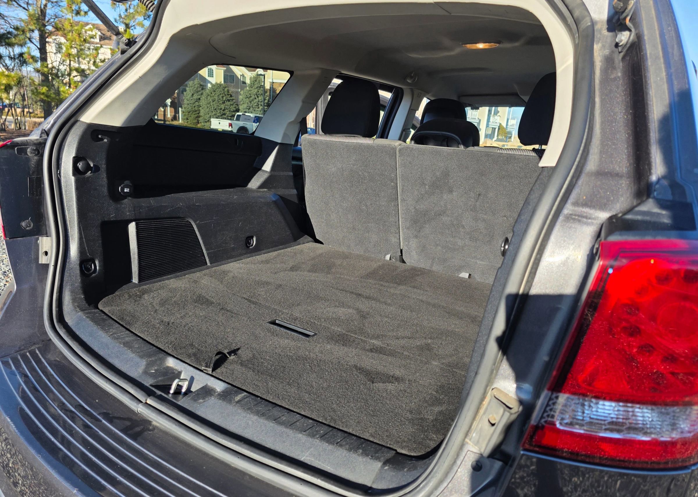 Used 2014 Dodge Journey SXT image 17