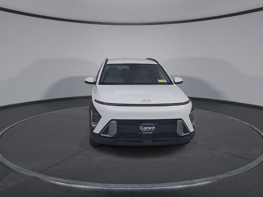 Used 2025 Hyundai Kona SEL FWD image 4
