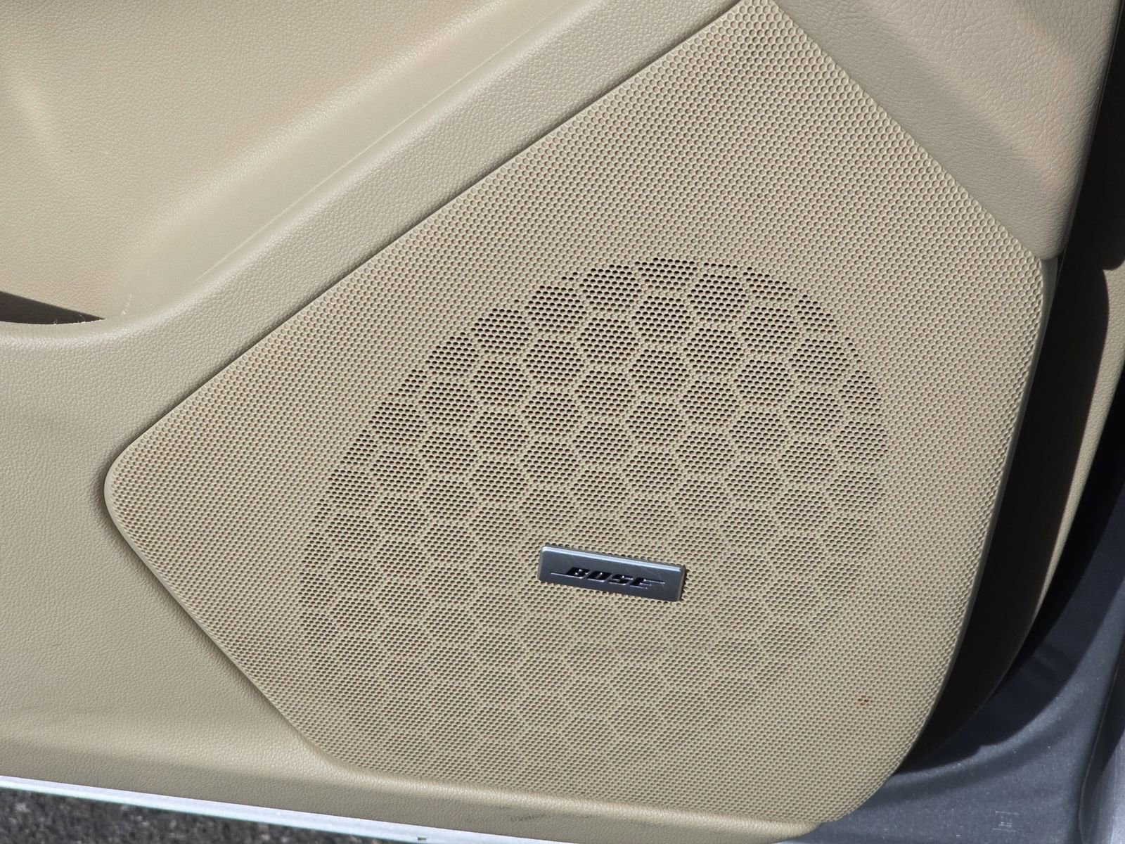 Used 2018 Cadillac XT5 FWD image 33