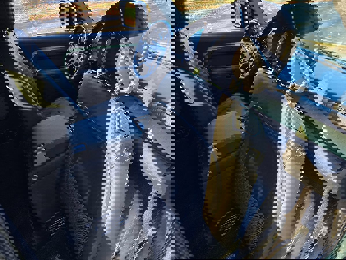 Used 2023 Land Rover Defender 110 75th Limited Edition image 20