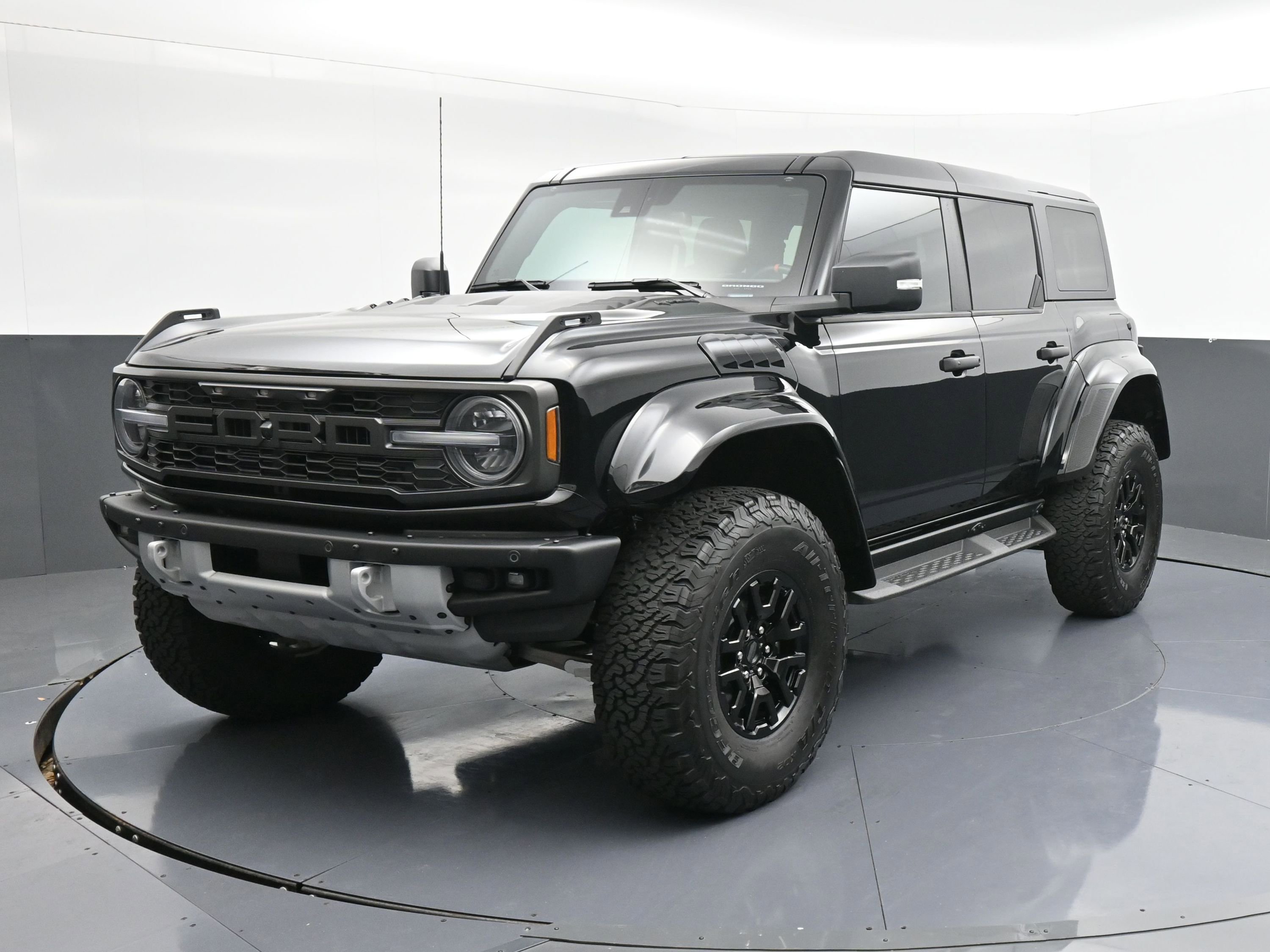 Used 2024 Ford Bronco Raptor image 4