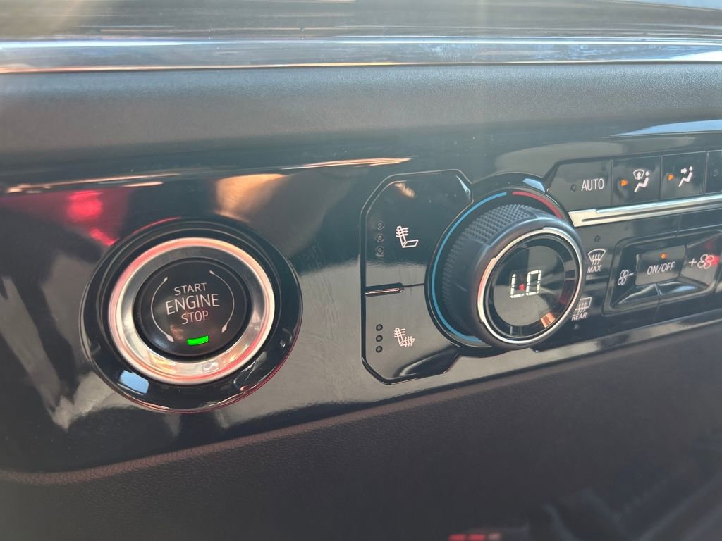 Certified 2024 Chevrolet Silverado 1500 LT image 34