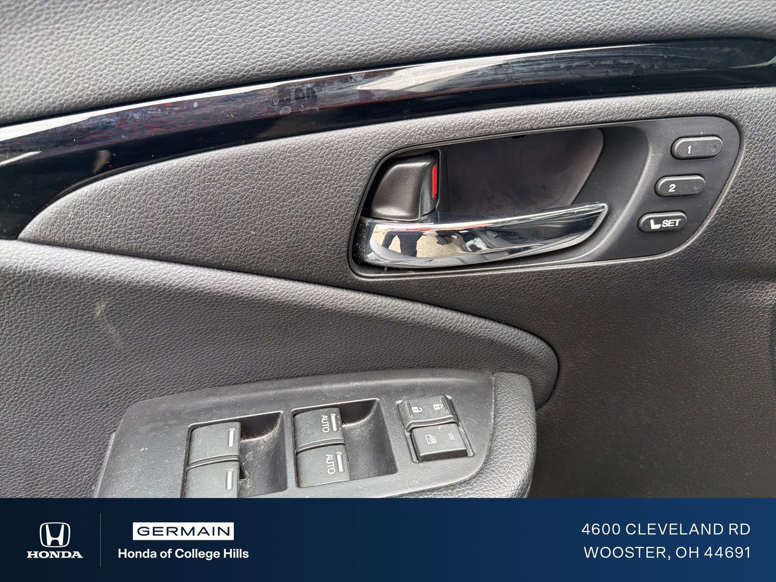 Used 2017 Honda Pilot Touring image 16