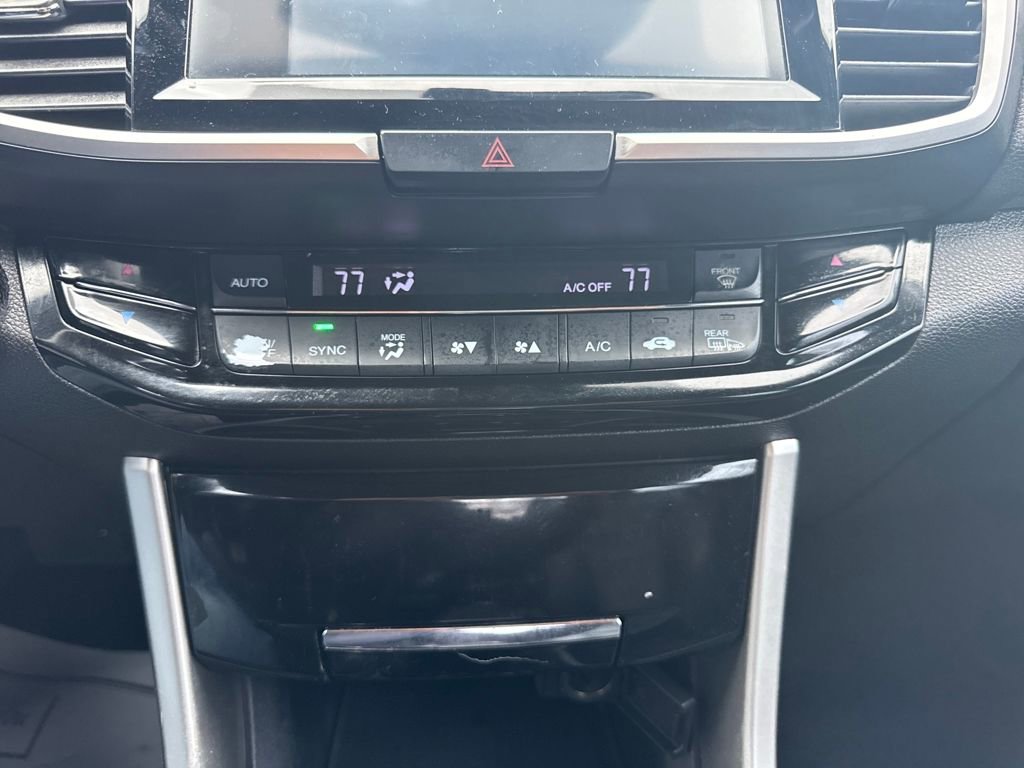 Used 2016 Honda Accord Touring image 22