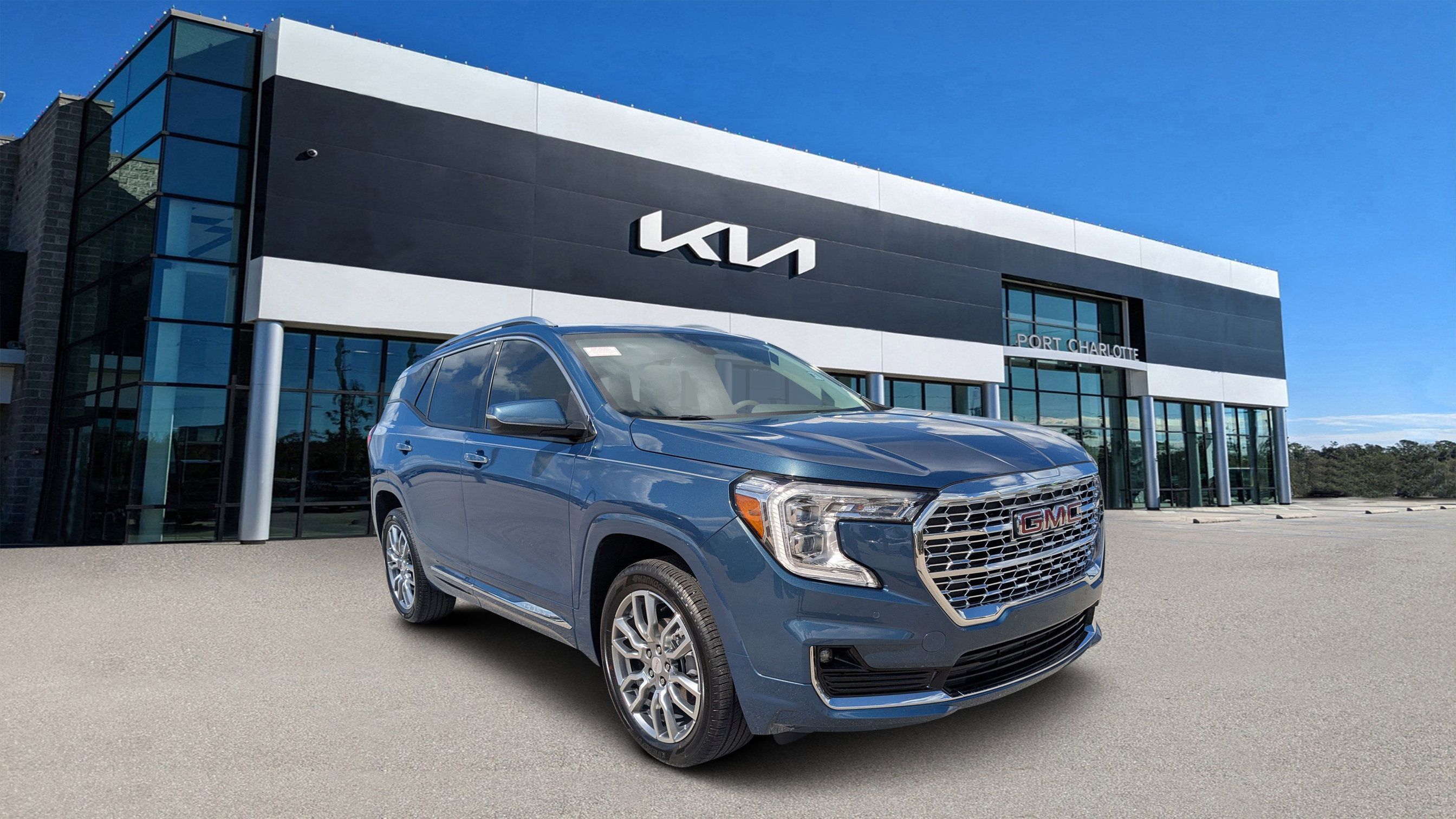 Used 2024 GMC Terrain Denali