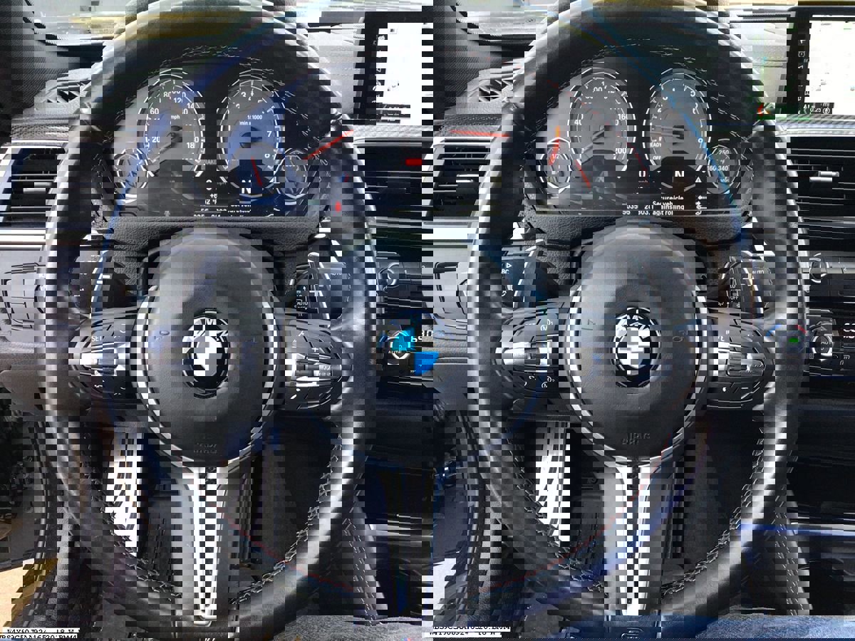 Used 2018 BMW M4 Coupe image 8