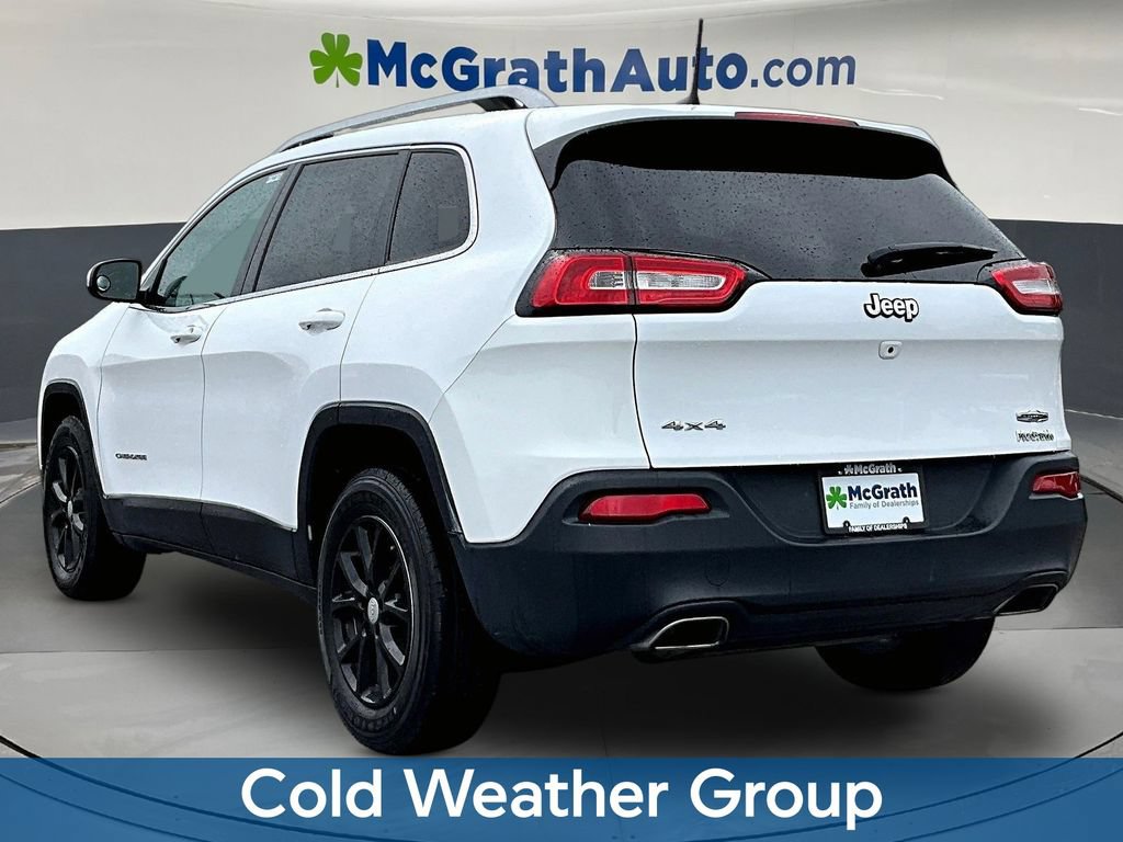 Used 2018 Jeep Cherokee Latitude w/ Cold Weather Group AWD/4WD image 5