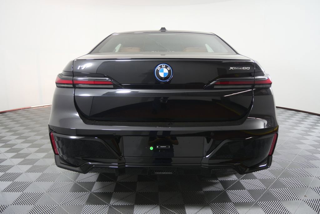 New 2026 BMW i7 xDrive60 w/ Executive Package AWD/4WD image 4