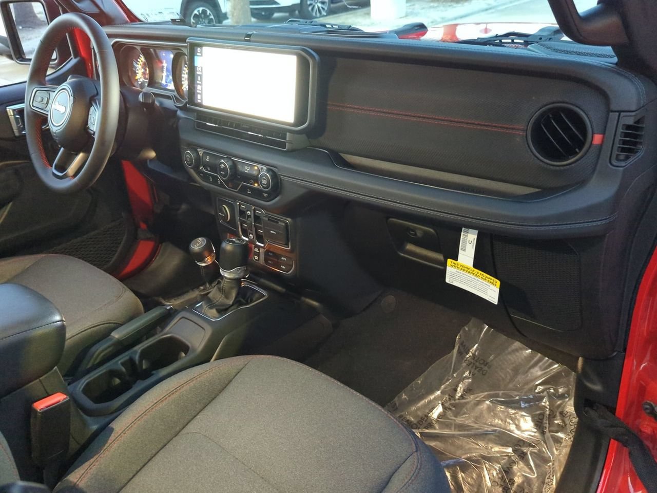 Used 2024 Jeep Wrangler Unlimited Rubicon AWD/4WD image 26