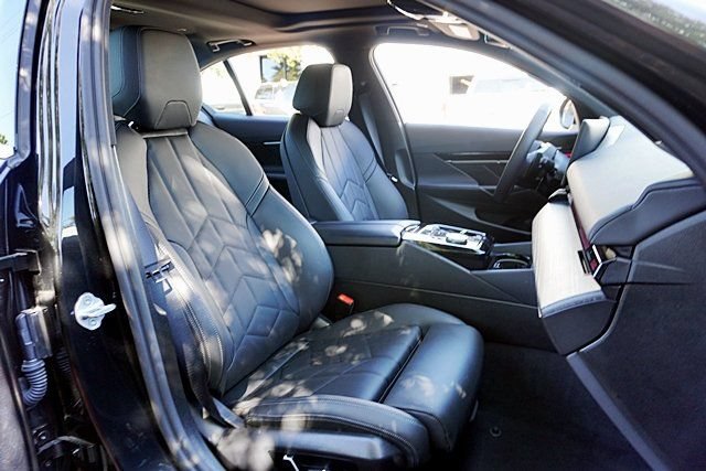 Used 2026 BMW 530i w/ Premium Package RWD image 13