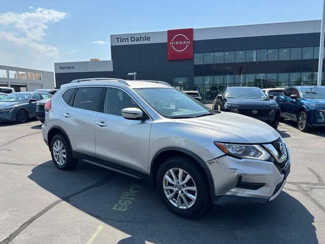 Used 2017 Nissan Rogue SV