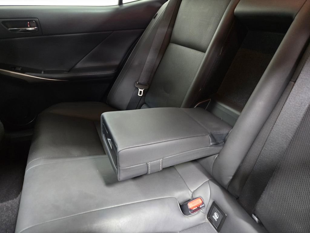 Used 2016 Lexus IS 300 AWD w/ Premium Package image 33