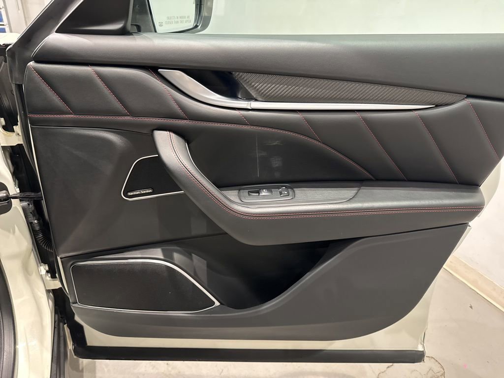 Used 2021 Maserati Levante GranSport image 46