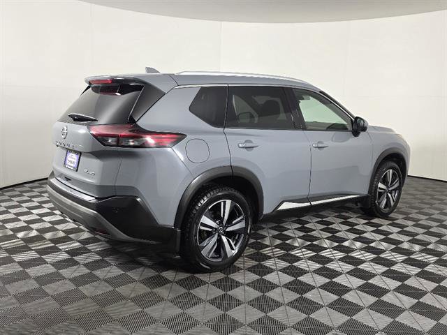 Used 2021 Nissan Rogue SL w/ Premium Package image 3