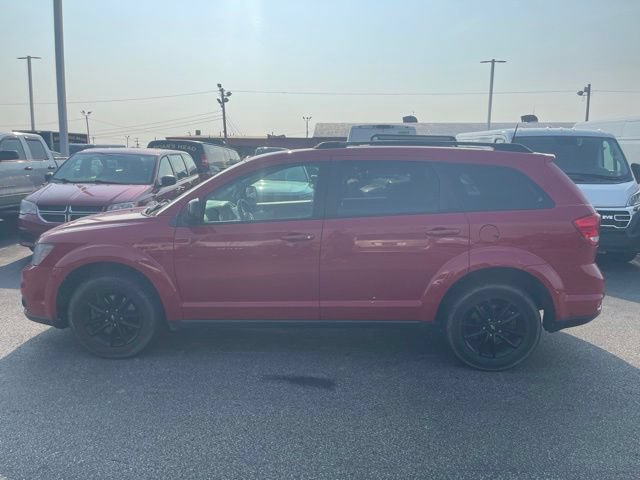 Used 2019 Dodge Journey SE w/ Blacktop Package FWD image 4