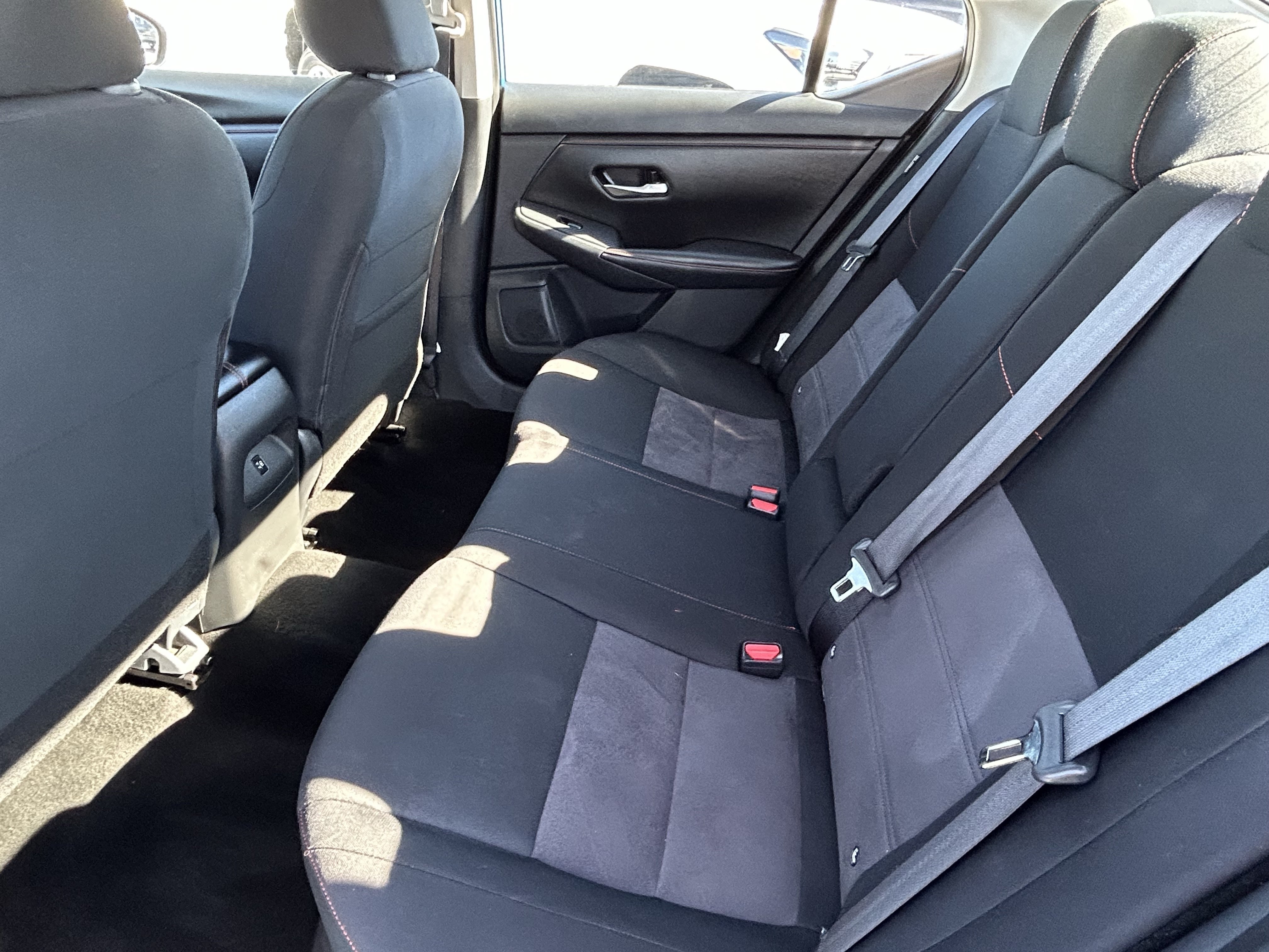 Used 2025 Nissan Sentra SR FWD image 14