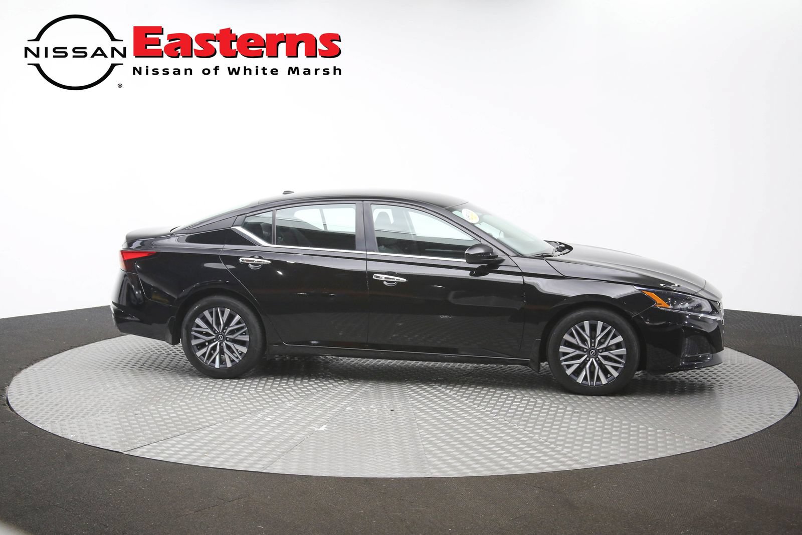 Used 2023 Nissan Altima 2.5 SV FWD image 45