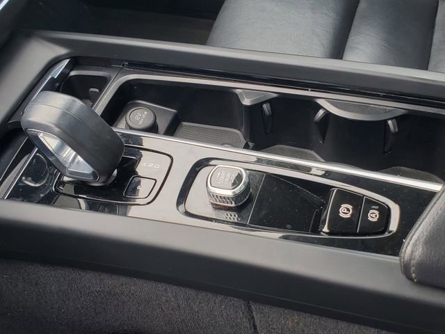 Certified 2023 Volvo XC60 B5 Core w/ Climate Package image 26