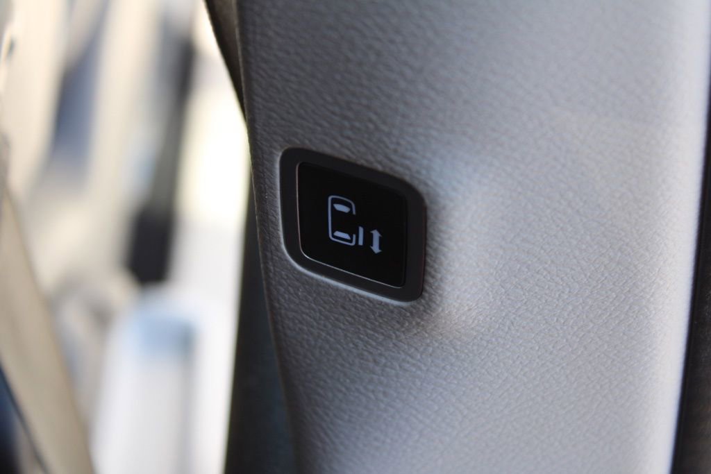 Used 2023 Chrysler Pacifica Touring-L image 23