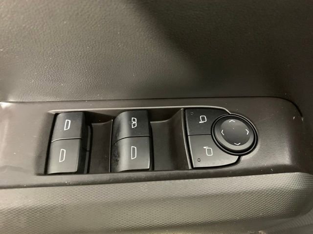 Used 2025 GMC Canyon Elevation image 29