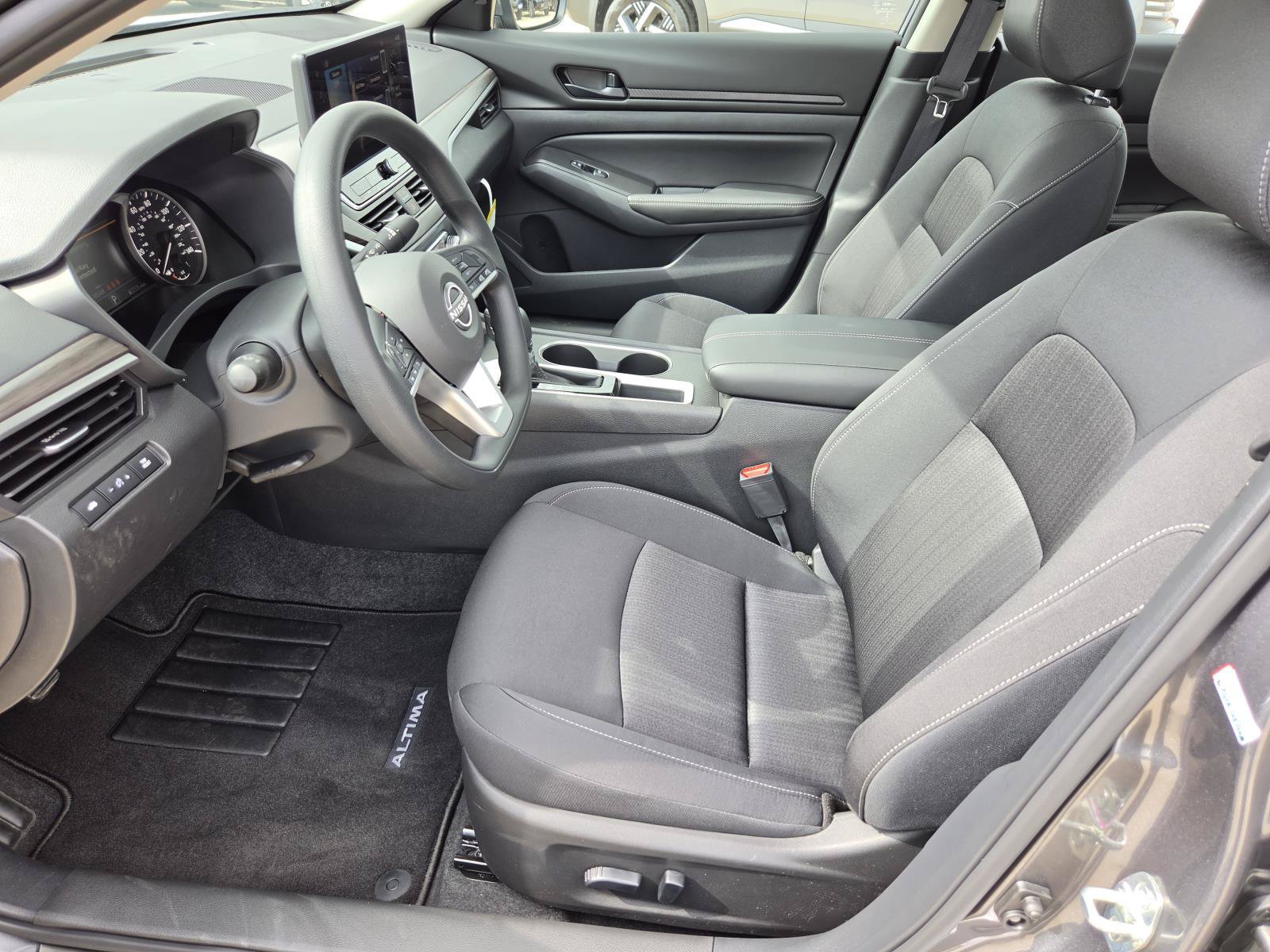 New 2026 Nissan Altima 2.5 SV FWD image 17