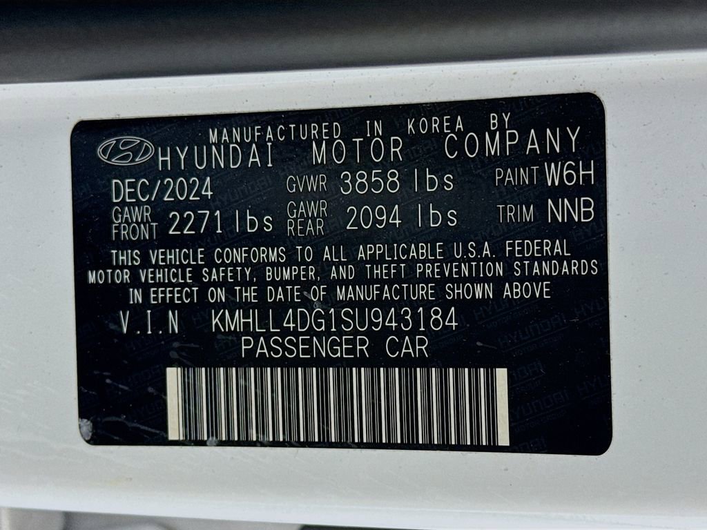 Certified 2025 Hyundai Elantra SE image 31