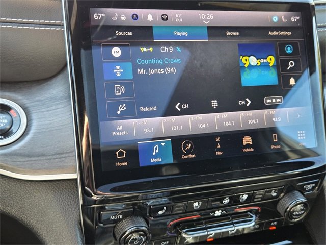 Used 2024 Jeep Grand Cherokee L Limited w/ Luxury Tech Group II image 33