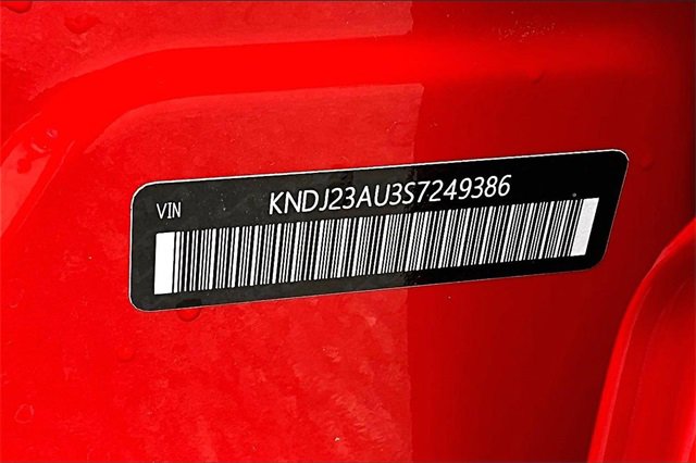 Used 2025 Kia Soul LX image 18