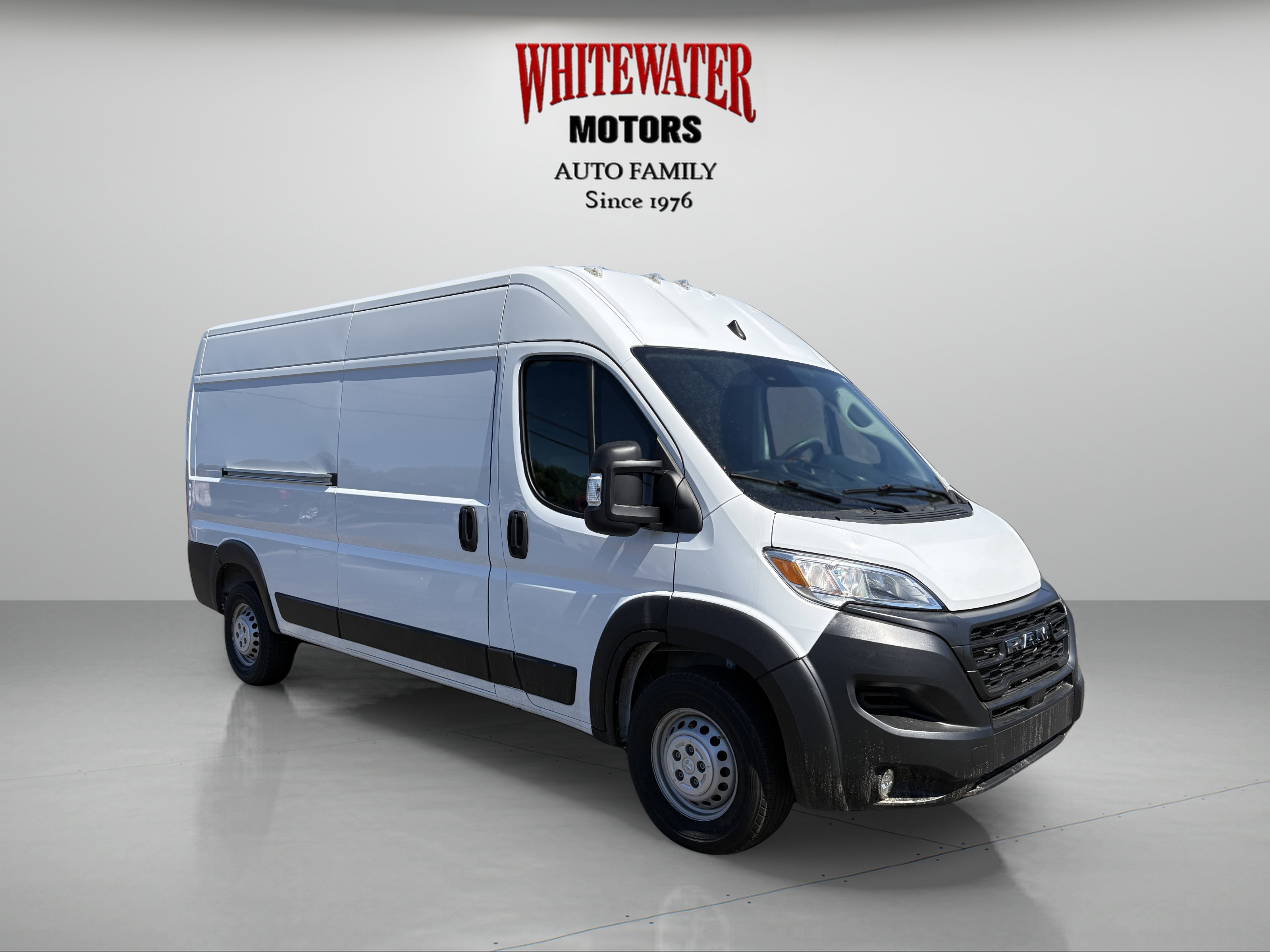 Used 2025 RAM ProMaster 2500 w/ Convenience Group FWD image 5