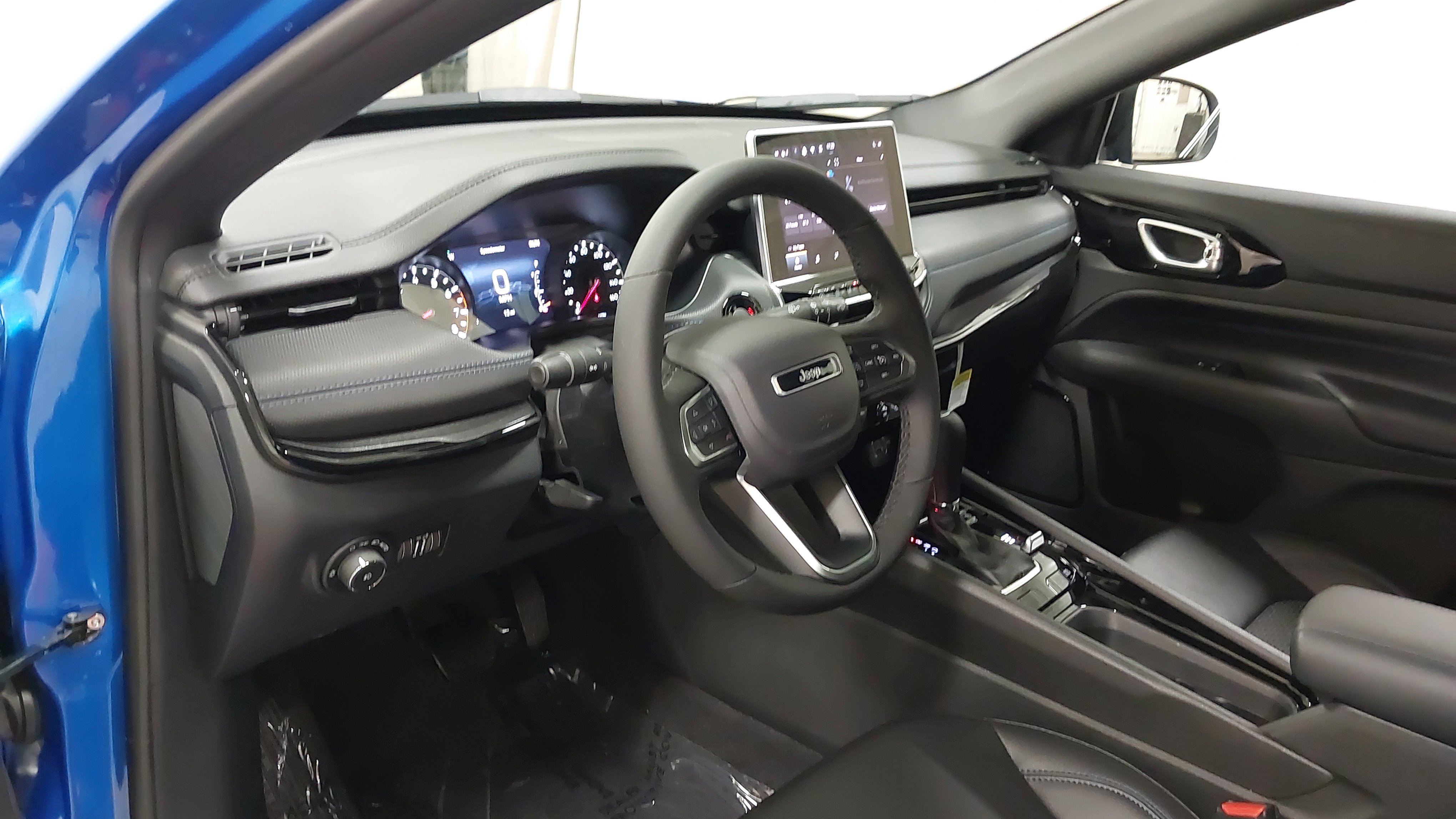 New 2026 Jeep Compass Latitude w/ Quick Order Package 29K image 17