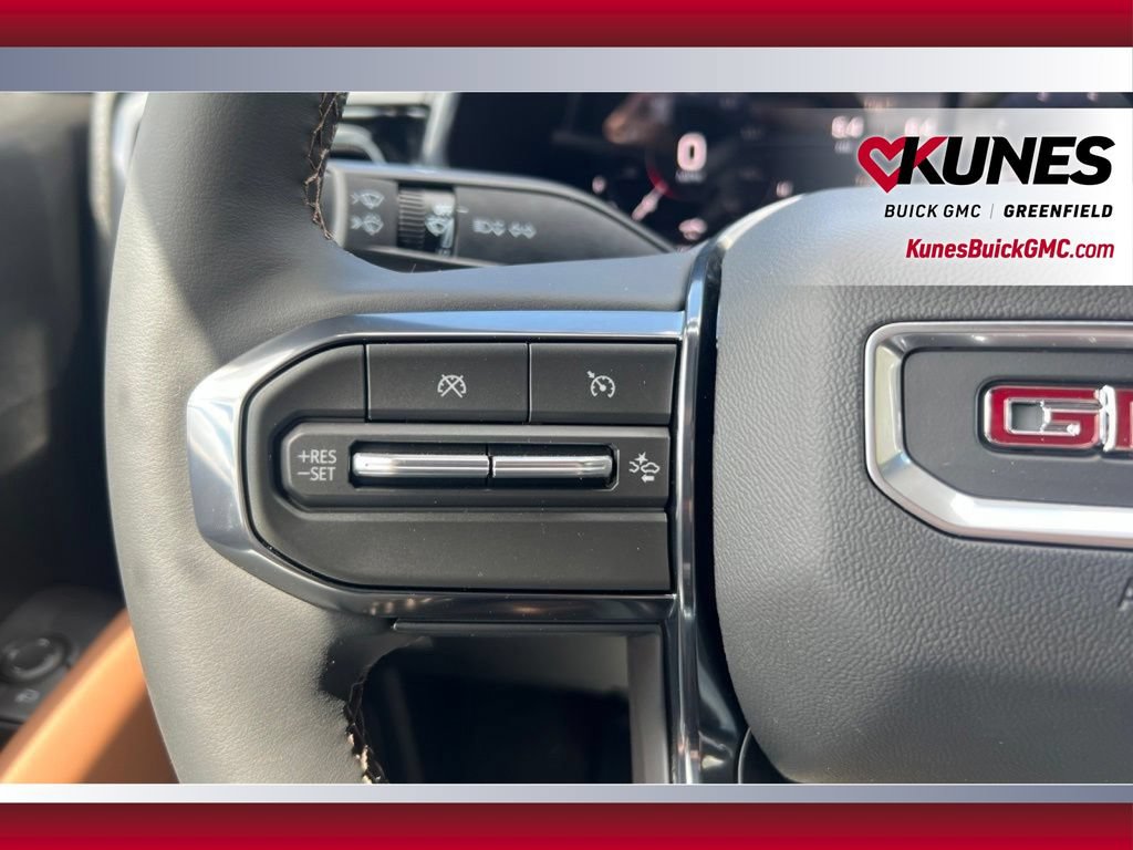 New 2026 GMC Canyon AT4 w/ Technology Plus Package AWD/4WD image 18