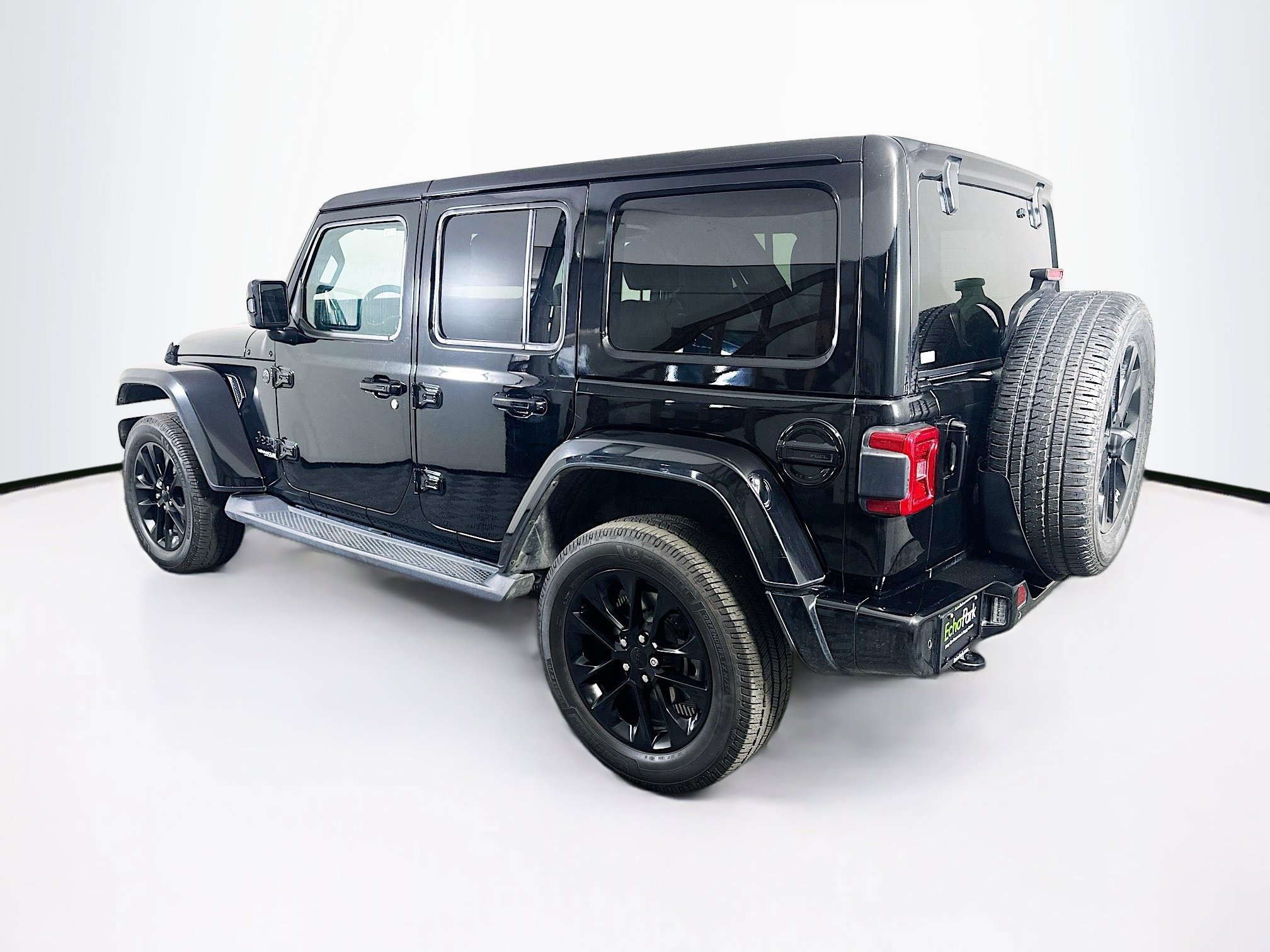 Used 2021 Jeep Wrangler Unlimited Sahara AWD/4WD image 5