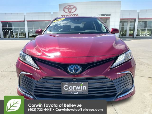 Used 2022 Toyota Camry XLE w/ Navigation Upgrade Package FWD image 8