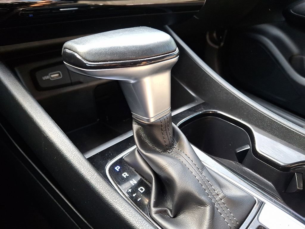 Used 2022 Hyundai Santa Cruz SEL Premium image 15