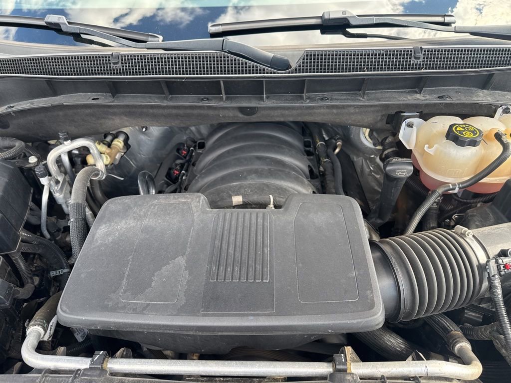 Used 2023 Chevrolet Suburban Premier image 39