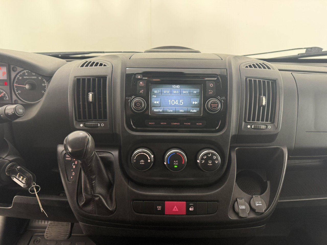 Used 2015 RAM ProMaster 3500 FWD image 22