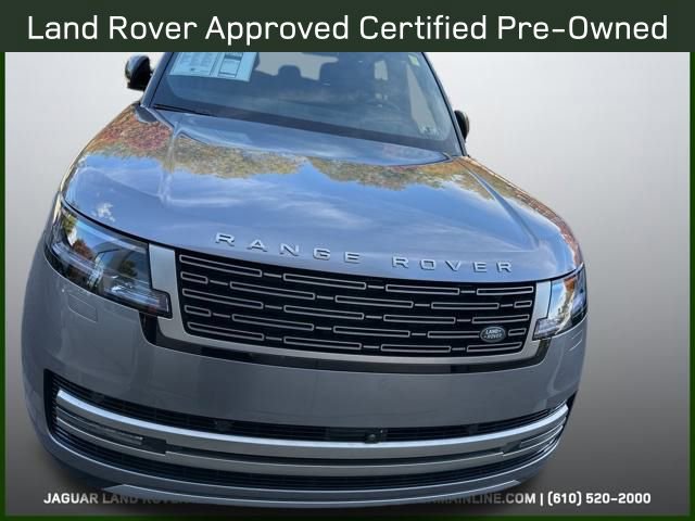 Used 2025 Land Rover Range Rover SE image 10