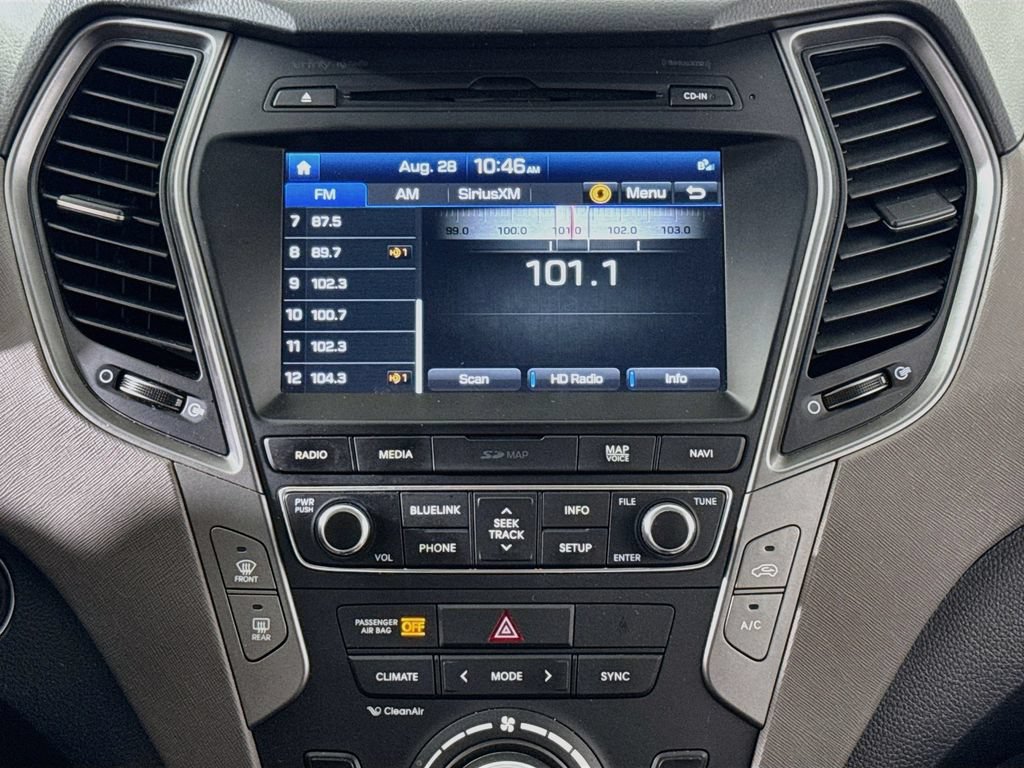 Used 2017 Hyundai Santa Fe Sport w/ 2.4L Tech Package 04 AWD/4WD image 15