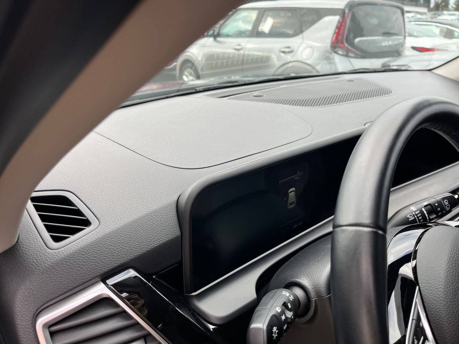 Used 2025 Kia Seltos S image 36