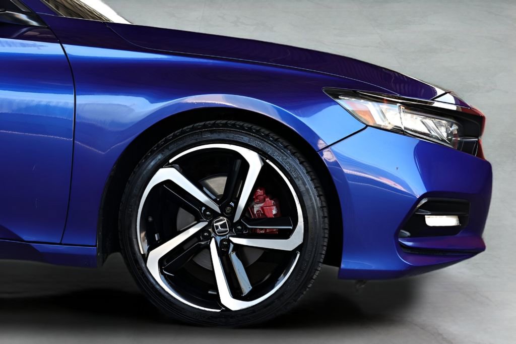 Used 2020 Honda Accord Sport image 9