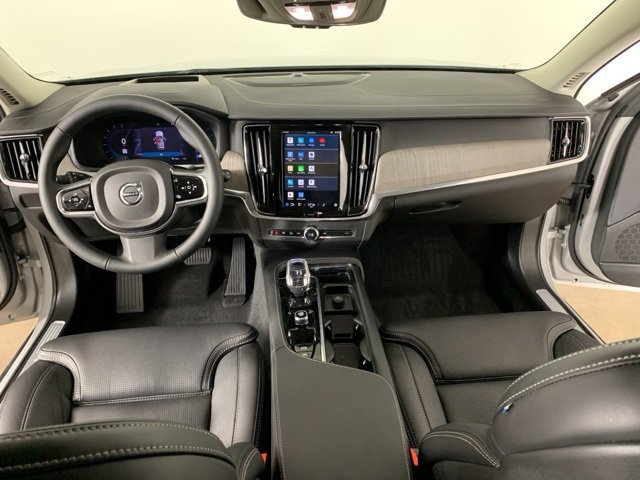 Used 2024 Volvo V90 B6 Cross Country Ultimate w/ Protection Package Premier image 10