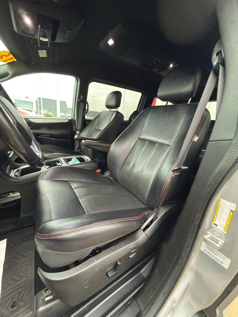 Used 2015 Dodge Grand Caravan R/T w/ Safety Sphere Group image 12