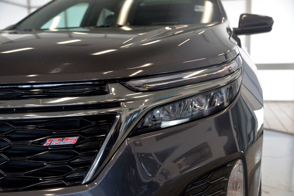 Used 2022 Chevrolet Equinox RS FWD image 11