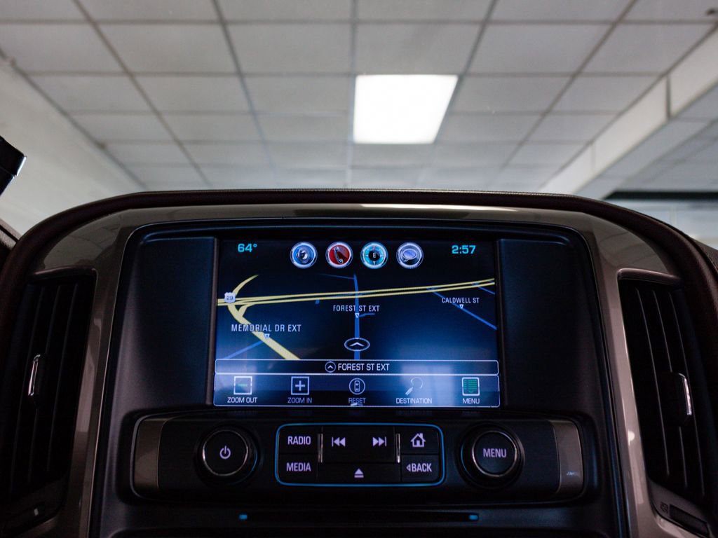 Used 2018 Chevrolet Silverado 2500 High Country w/ Duramax Plus Package AWD/4WD image 18