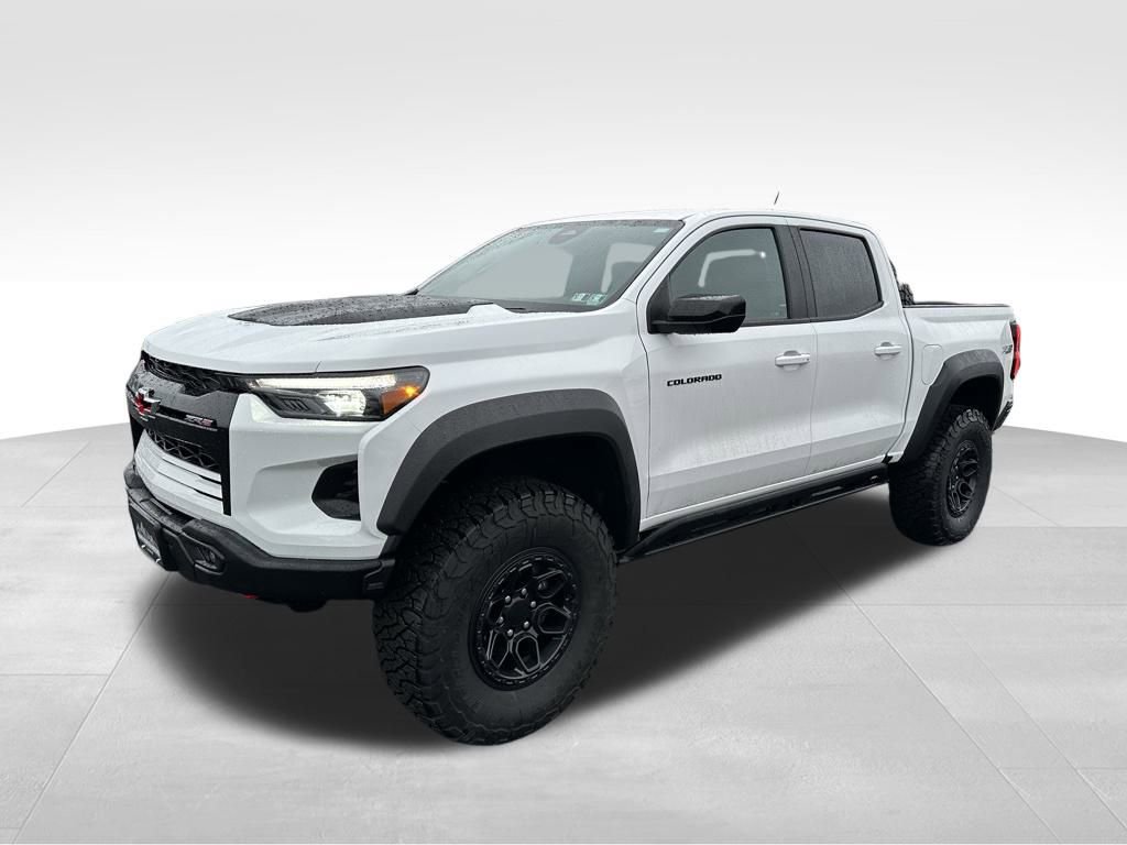 Used 2024 Chevrolet Colorado ZR2 w/ ZR2 Bison Edition image 10