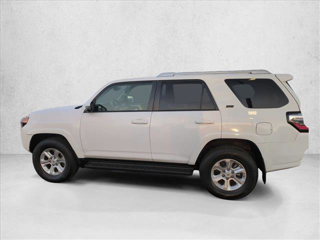 Used 2015 Toyota 4Runner SR5 AWD/4WD image 17
