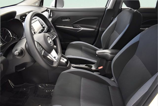 Used 2025 Nissan Versa SV FWD image 22