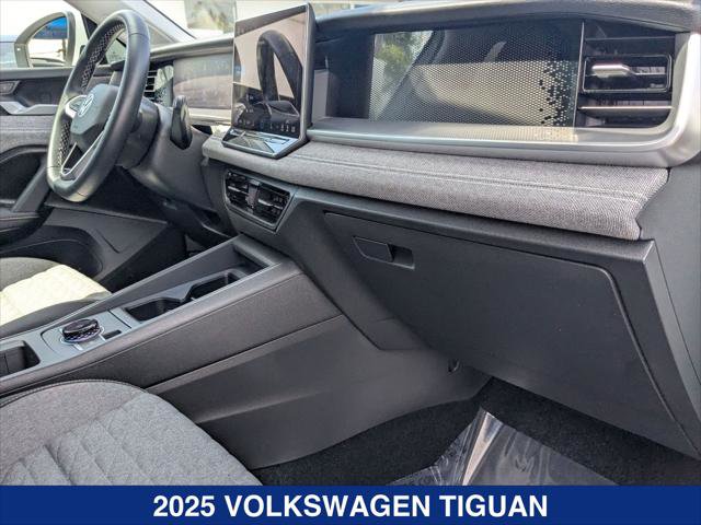 Used 2025 Volkswagen Tiguan S image 23