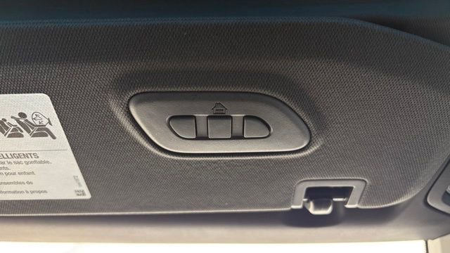 Used 2025 GMC Hummer EV 2X image 42